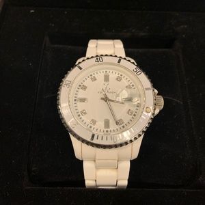 ToyWatch Women's Quartz White Dial Plastic Watch